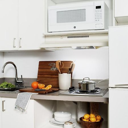 Intown Suites Extended Stay Austin Tx - North Lamar Bagian luar foto