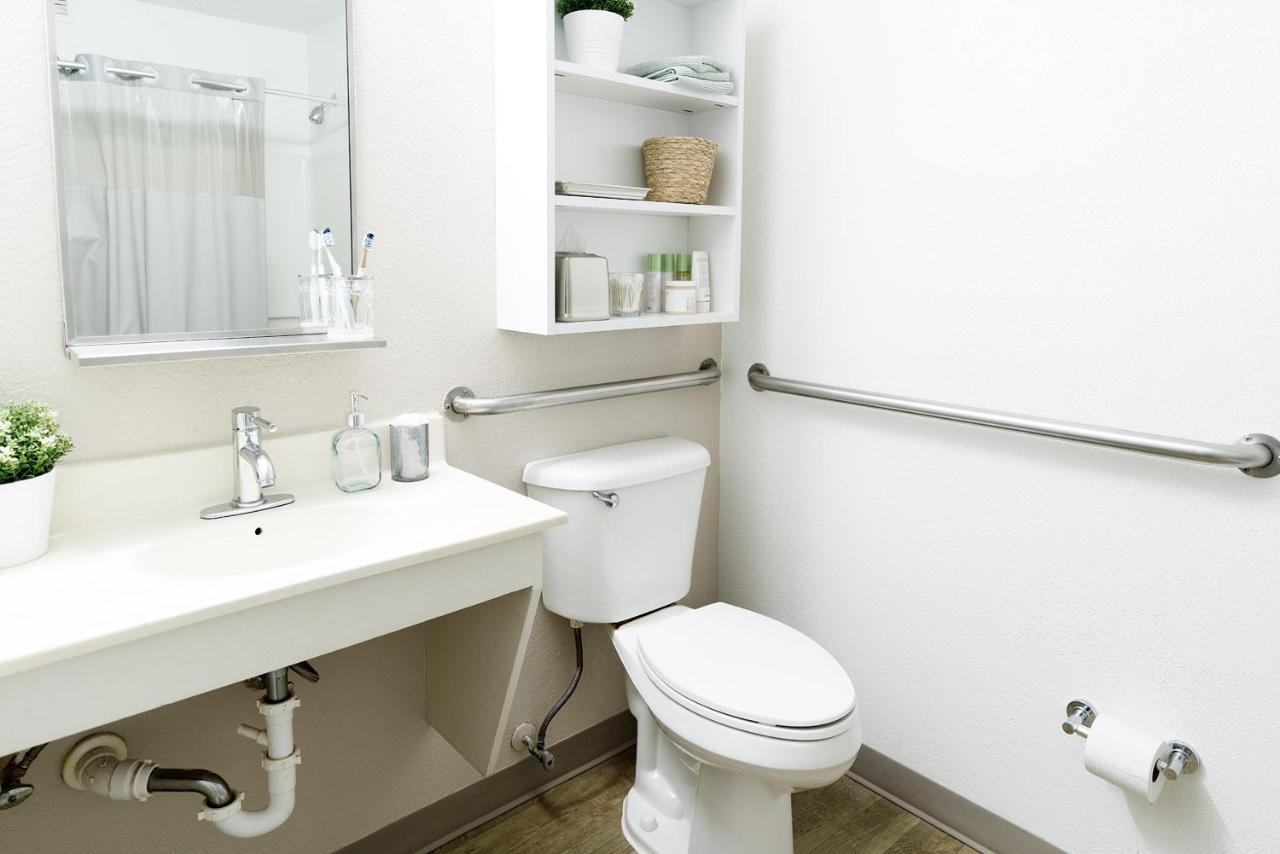 Intown Suites Extended Stay Austin Tx - North Lamar Bagian luar foto